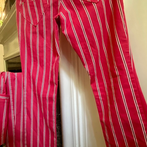 e. c. Star Pant Suit, SMALL, appears to be unworn. - Picture 11 of 14